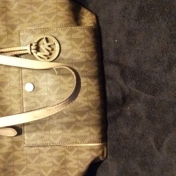 Michael Kors Jet Set Ladies Large Vanilla / Acorn Leather Tote Bag 30F6GTTT3B149 - Picture 2 of 5